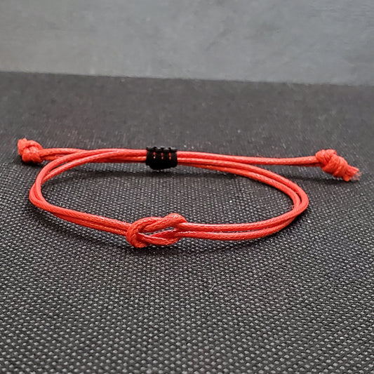 Bracelet en fil rouge unisexe