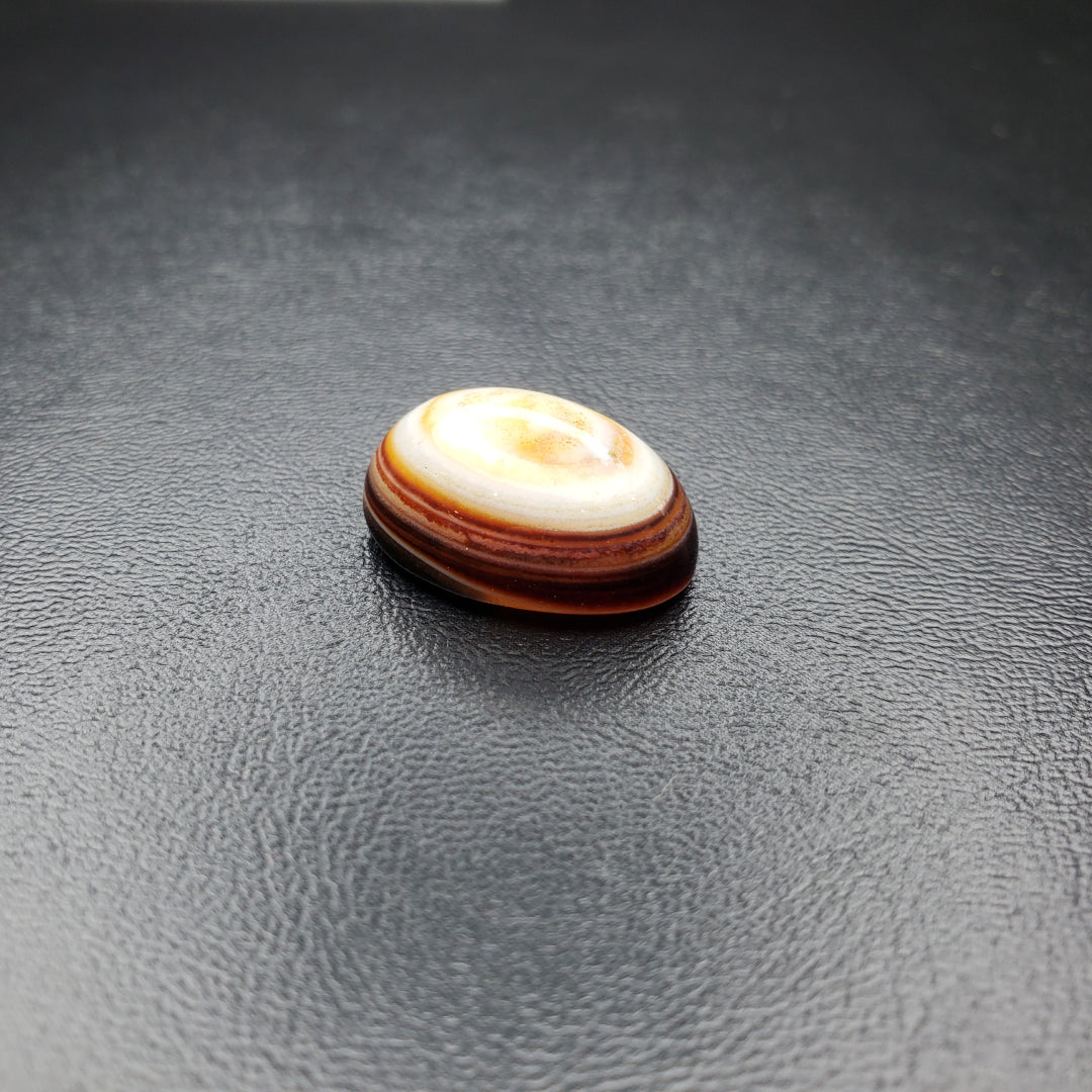 Cabochon Agate Rubanée Quatre Niveaux
