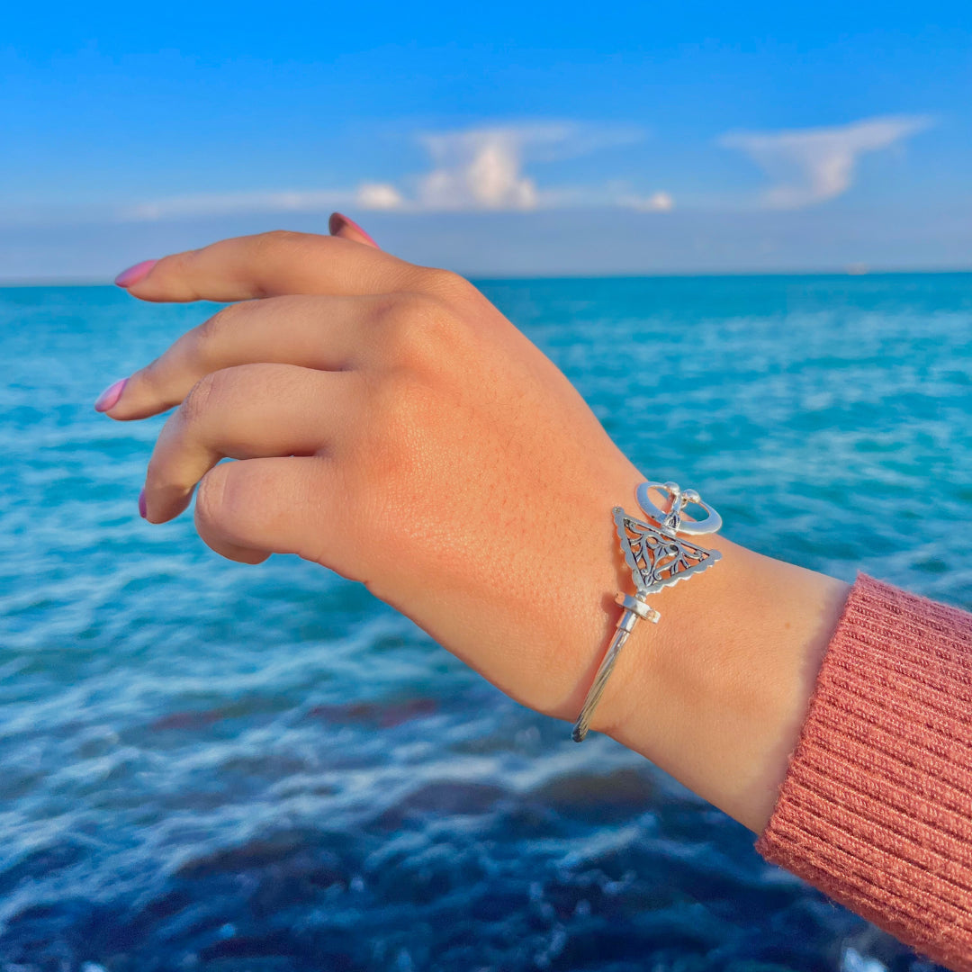 Bracelet fibule tunisien en argent