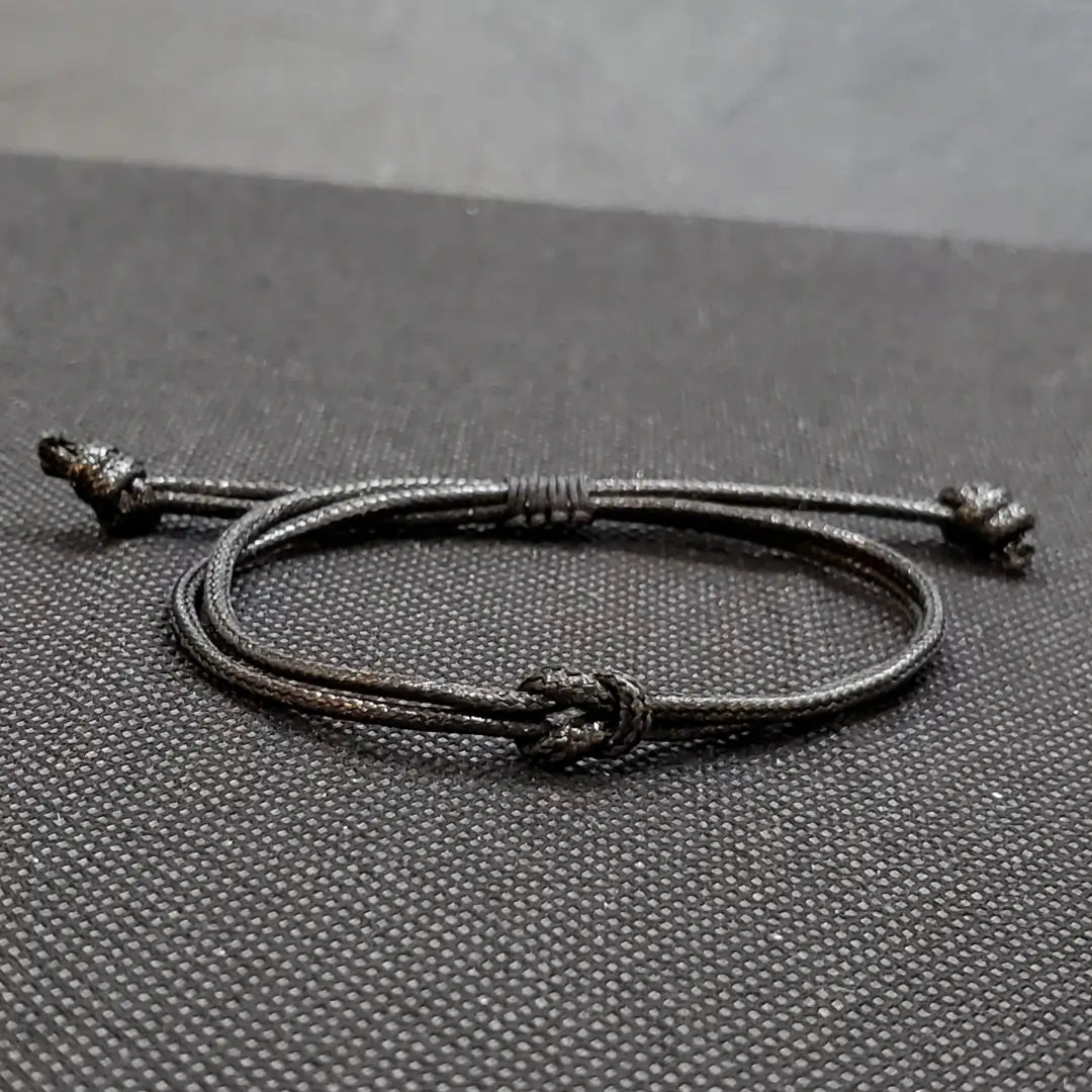 Bracelet en fil noir unisexe