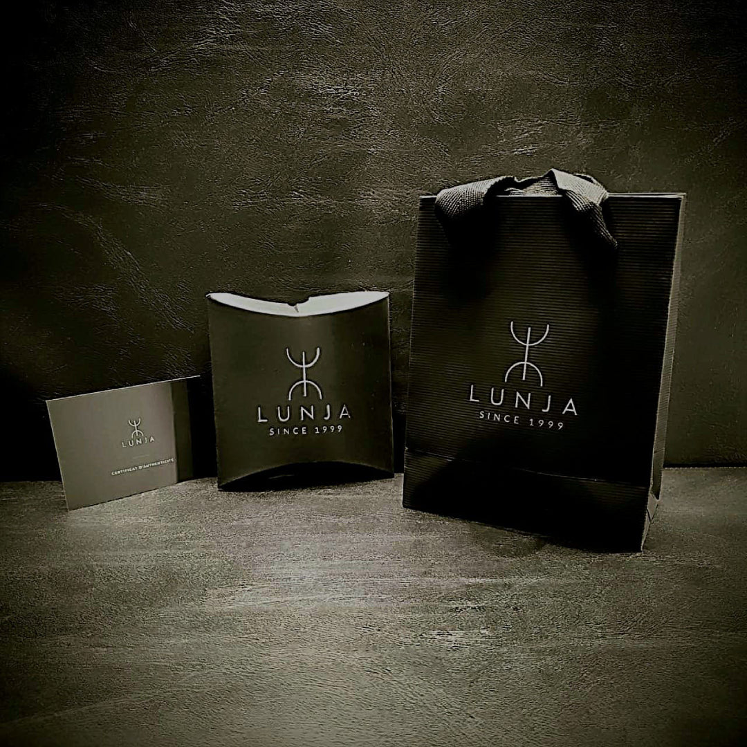 Collier et boucles d’oreilles en pierre Howélite Naturelle avec argent massif