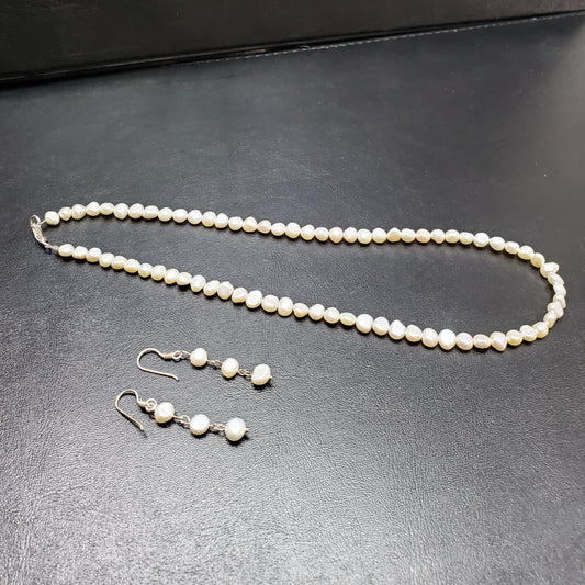 Parure Perle De Culture plate
