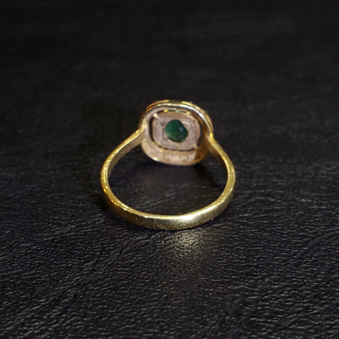 Bague Émeraude 0,5 carat pour Femme en argent platiné en or