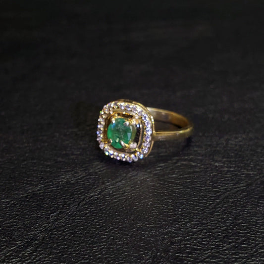 Bague Émeraude 0,5 carat pour Femme en argent platiné en or