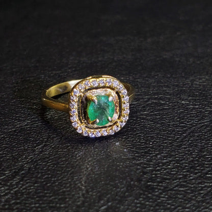 Bague Émeraude 0,5 carat pour Femme en argent platiné en or