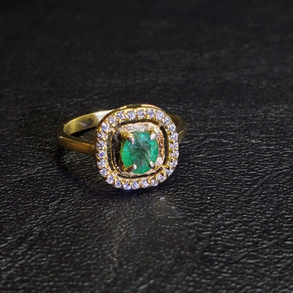 Bague Émeraude 0,5 carat pour Femme en argent platiné en or