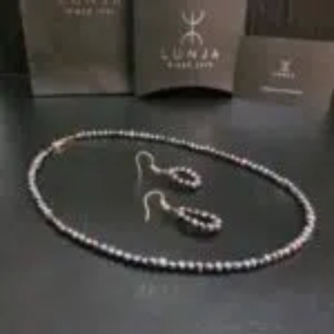 Ensemble Collier et Boucles d'Oreilles en Véritables Perles de Culture Noires  Perles 2,5 mm avec Argent 925