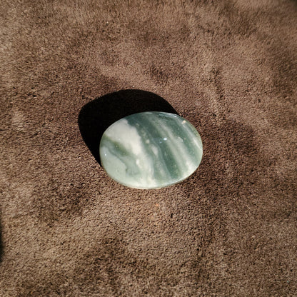 Agate aqueq yemmenite verte عقيق يماني أخضر مجزع