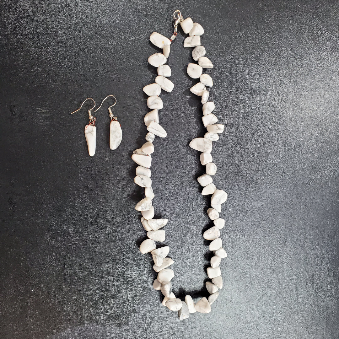 Collier et boucles d’oreilles en pierre Howélite Naturelle avec argent  massif