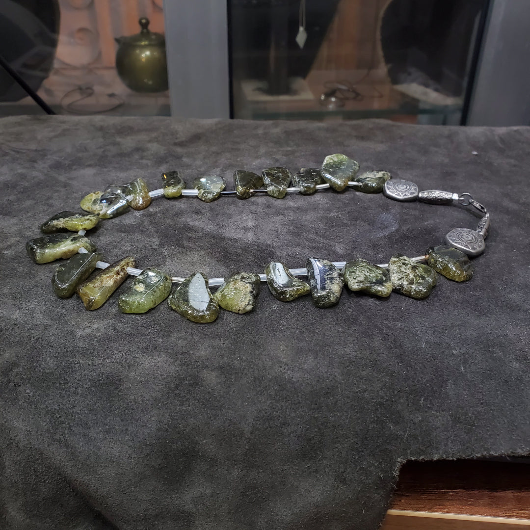 Collier Femme en pierres Grenat Vert Naturelles