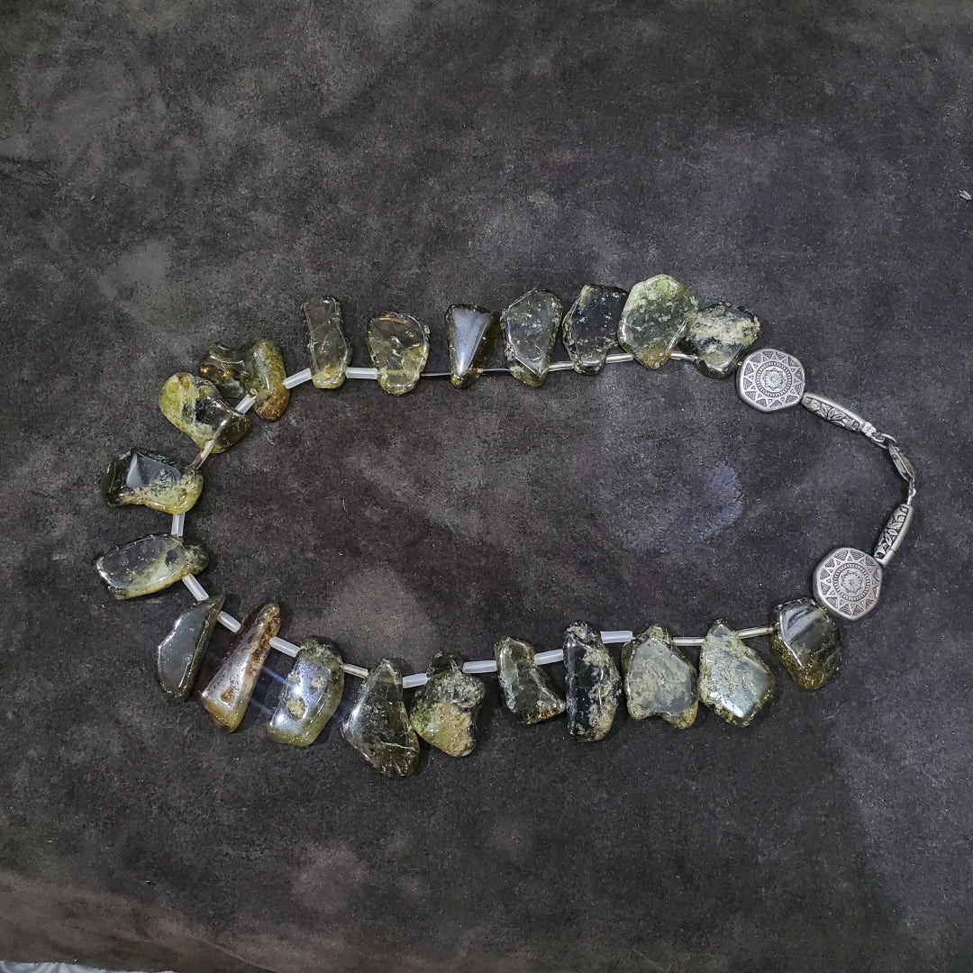 Collier Femme en pierres Grenat Vert Naturelles