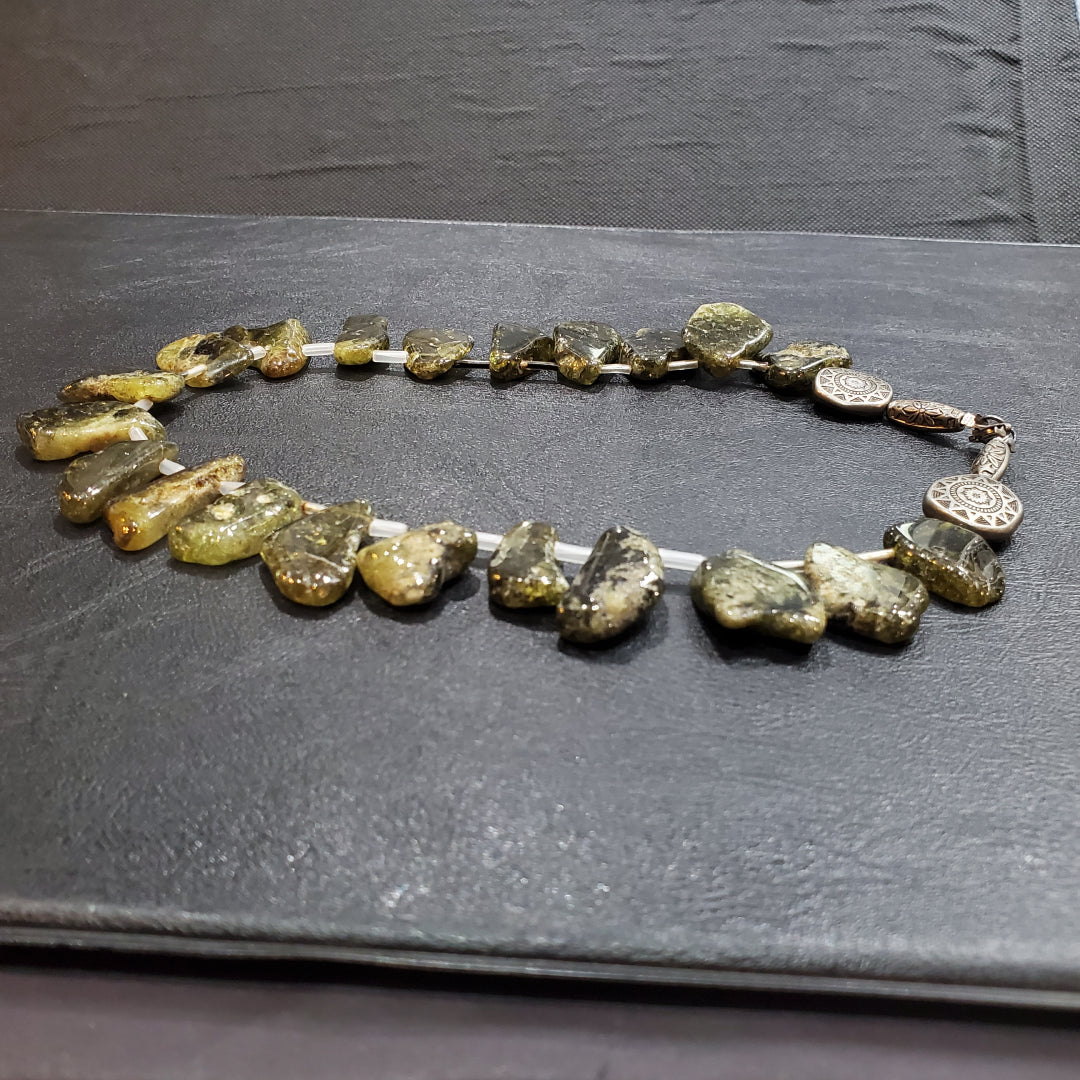 Collier Femme en pierres Grenat Vert Naturelles