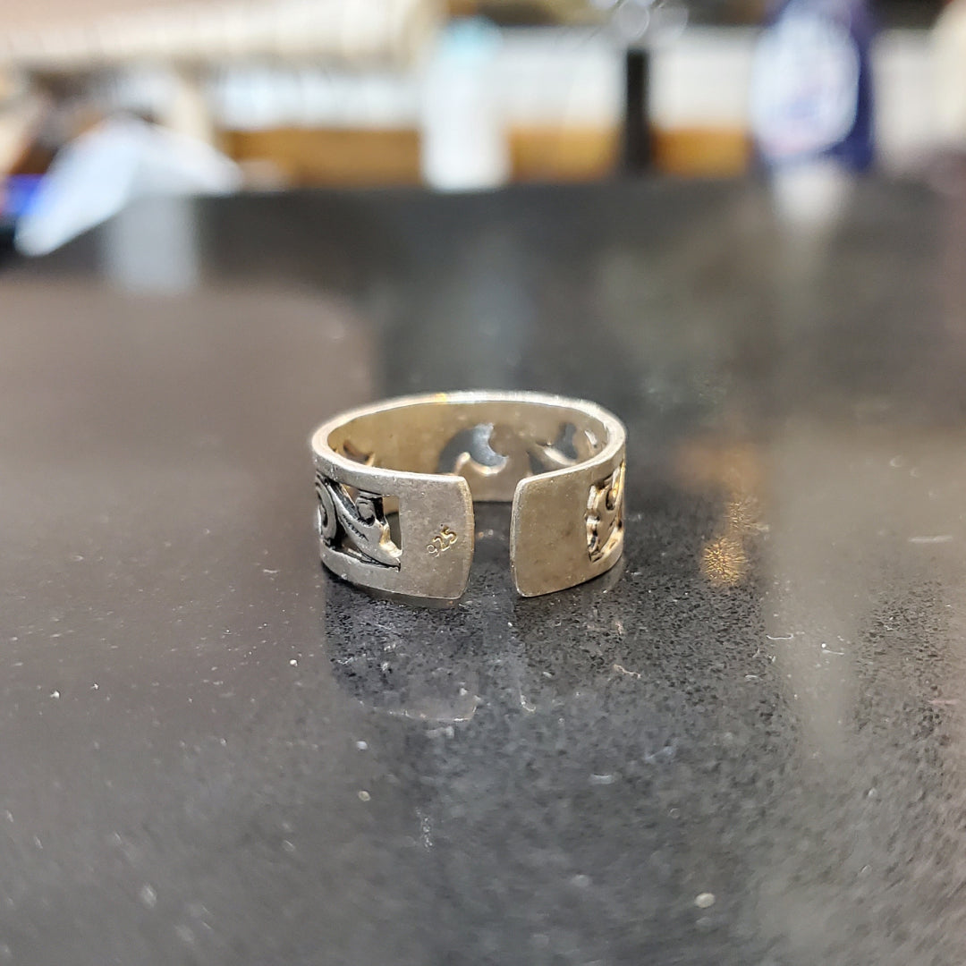 Bague Berbère Amazigh en Argent 925  Motif Poisson Gravé à la Main |