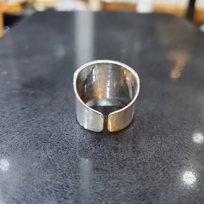 Bague Berbère Amazigh Large en Argent 925 – Motif Double Zigzag Gravé à la Main | Lunja