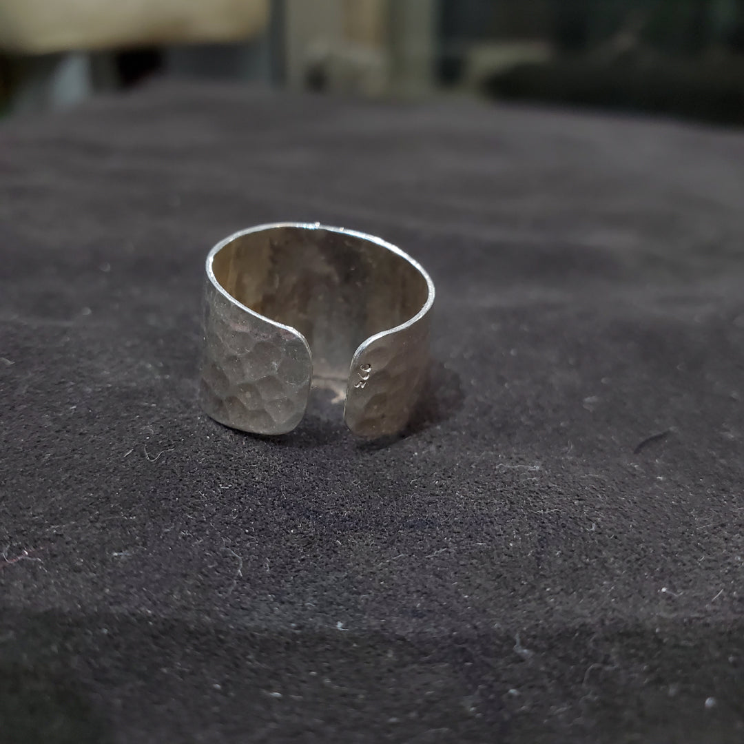 Bague Berbère Large en Argent 925  Motif Fibule Gravé à la Main Artisanat Amazigh