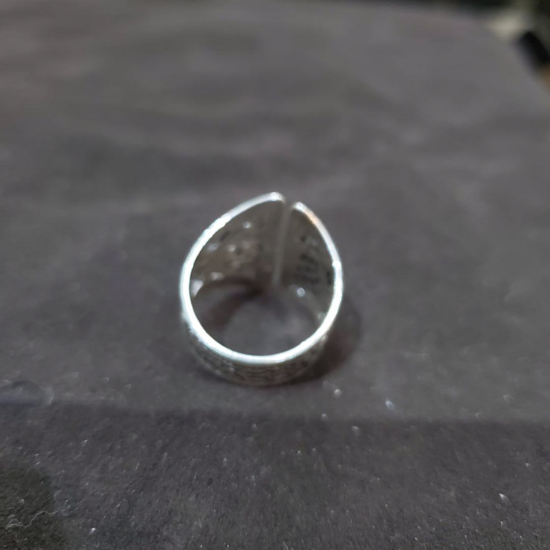 Bague Berbère Amazigh Triangulaire en Argent 925 Gravure Artisanale