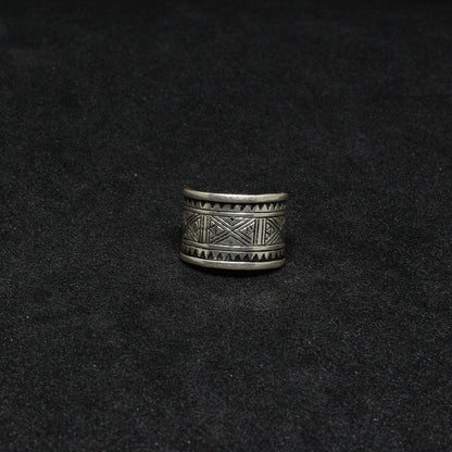Bague Berbère &amp; Amazigh Motif Margoum en Argent 925 – Gravure Artisanale Lunja