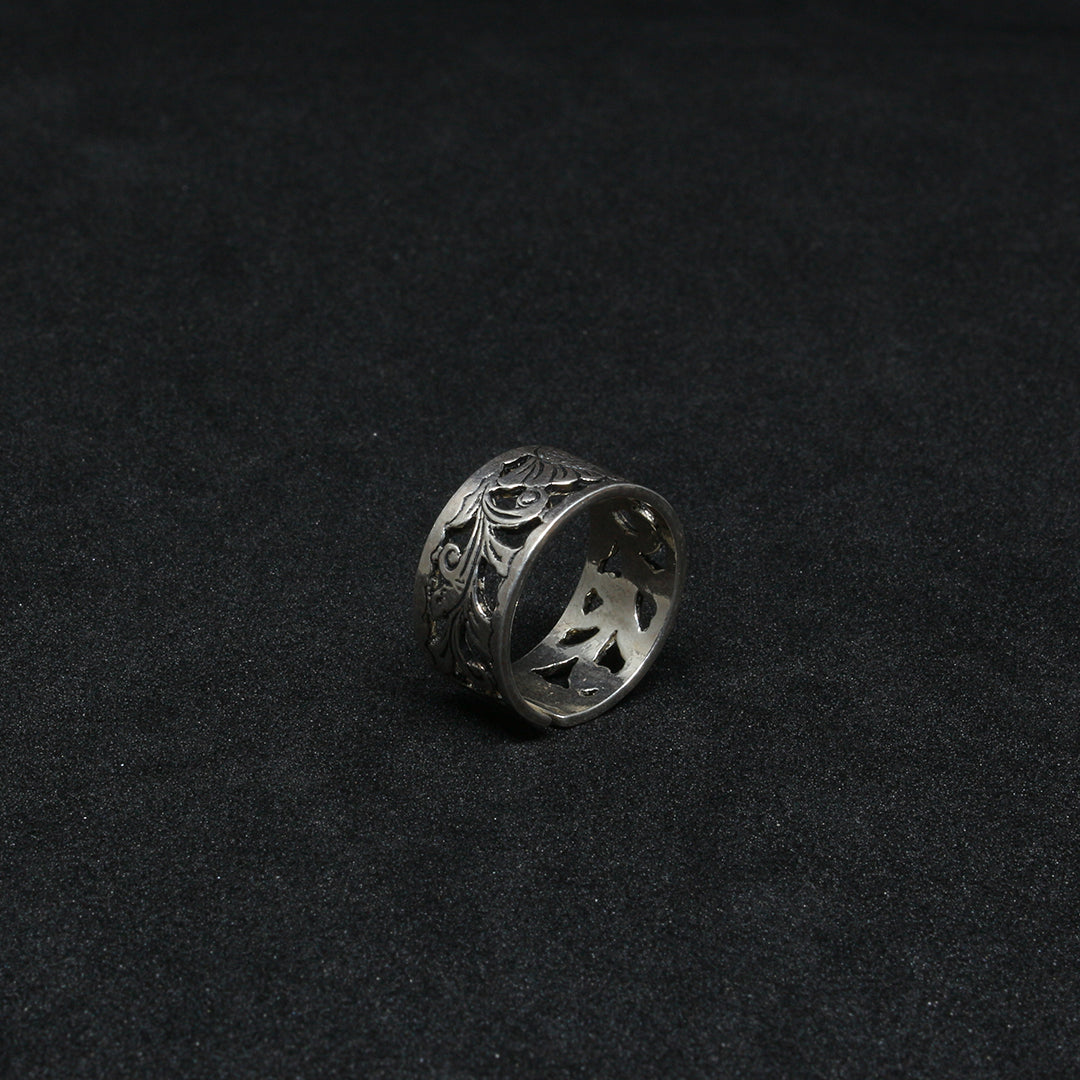 Bague Berbère Amazigh Plume de Paon en Argent 925 – Gravure Artisanale Lunja