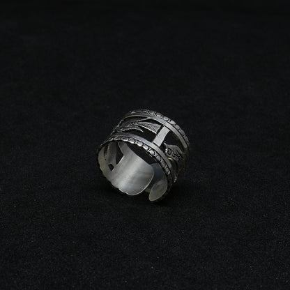 Bague Berbère Amazigh Large en Argent 925 – Motifs Poisson en Série Gravés à la Main | Lunja