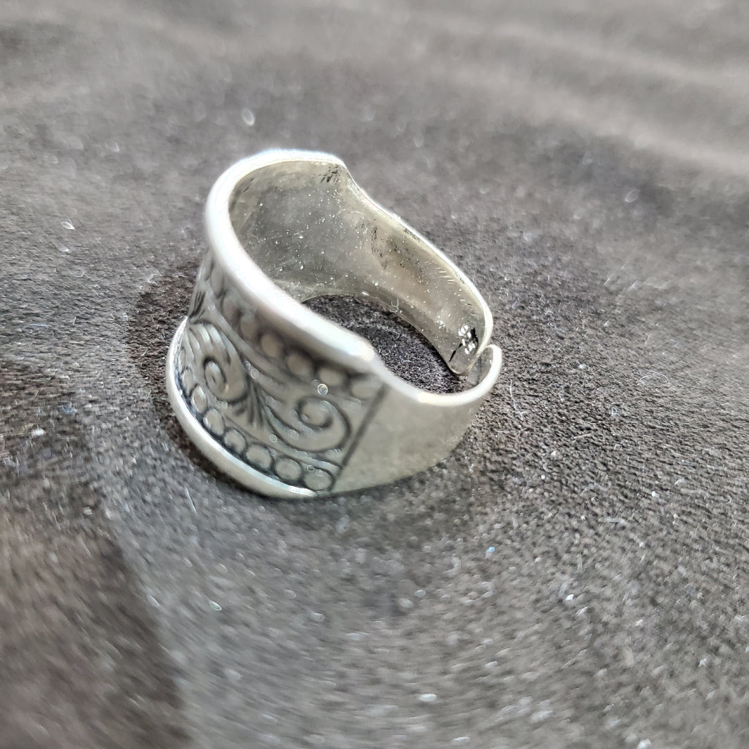 Bague Berbère Amazigh Largeur 1,3 cm en argent 925 avec Gravure Artisanale