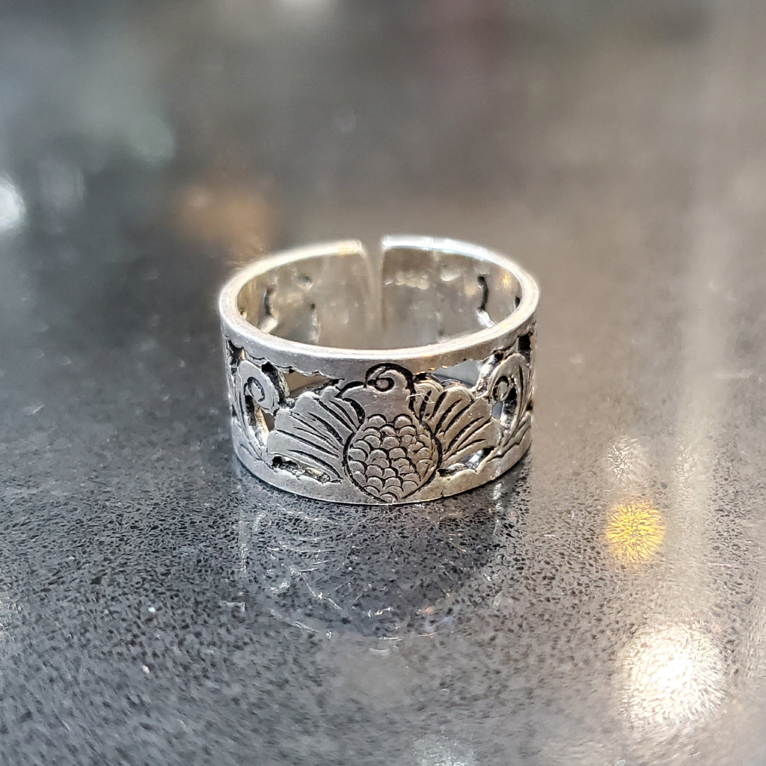 Bague Berbère Amazigh Plume de Paon en Argent 925 – Gravure Artisanale Lunja