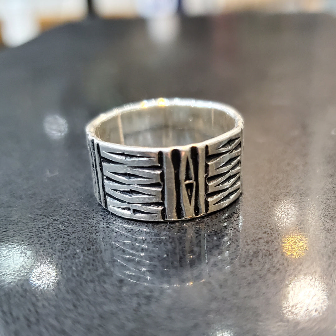 Bague Berbère Amazigh Motifs Yeux en Argent Taille 59925 – Gravure Artisanale Lunja