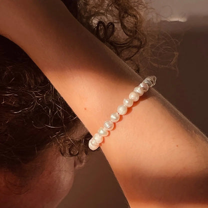 Bracelet en Perles de Culture Blanches de Authentiques et Naturelles de 5mm avec Fermoir en Argent 925