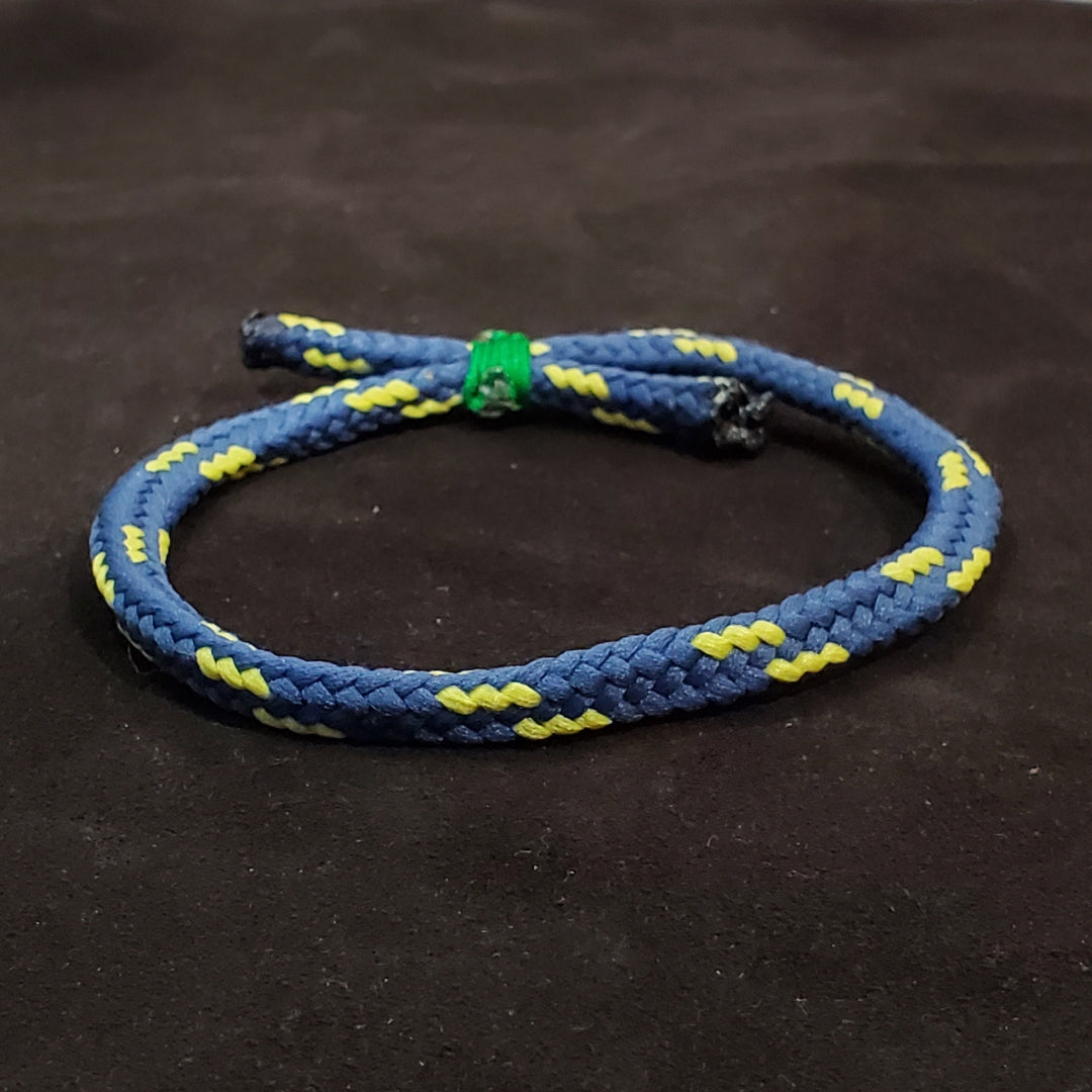 Bracelet Ajustable en Fil de Paracorde Bleu – Unisexe | Fait Main