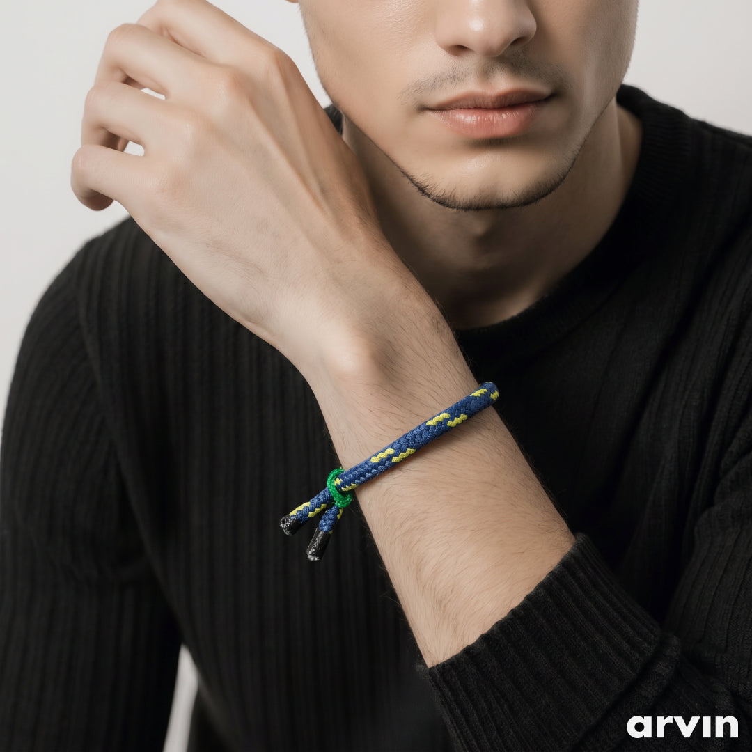 Bracelet Ajustable en Fil de Paracorde Bleu – Unisexe | Fait Main
