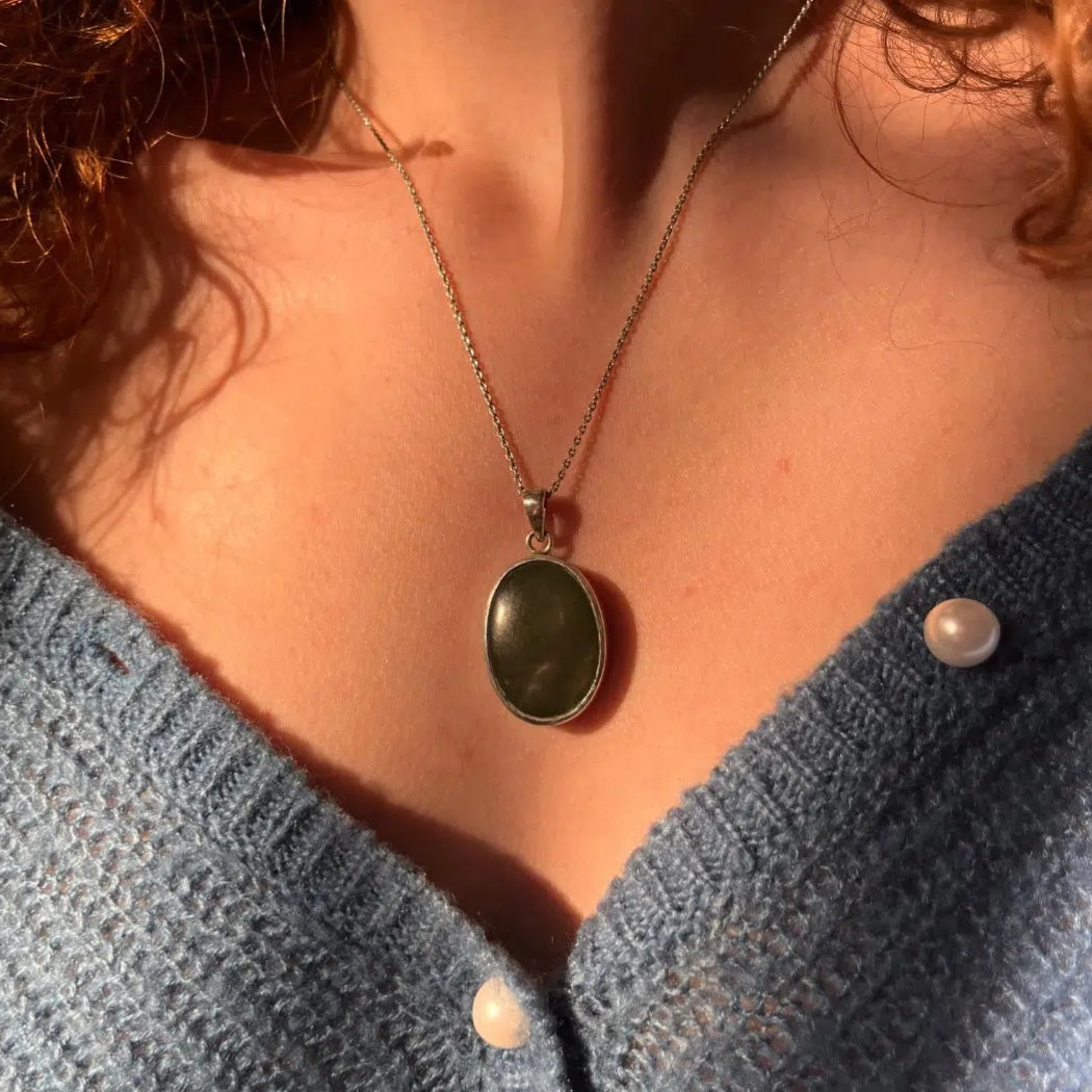 Collier en argent 925 avec une pierre jade verte naturelle