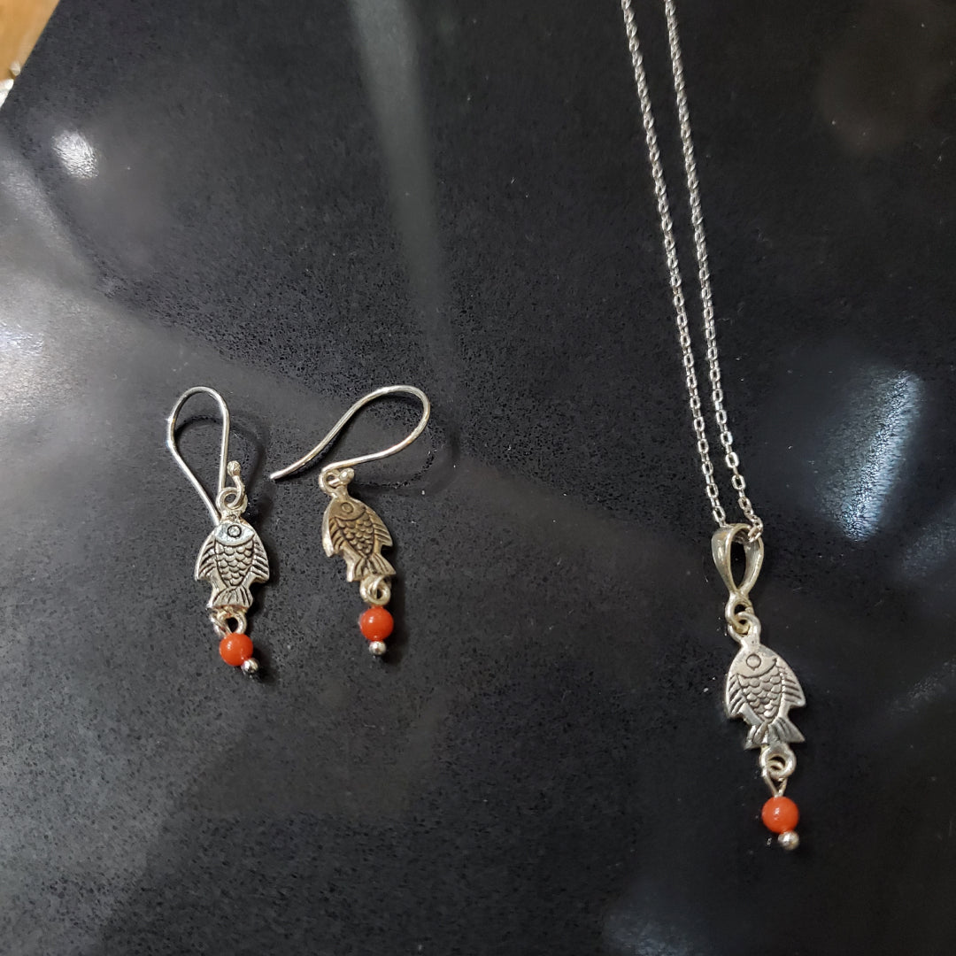 Parure Berbère Amazigh Poisson en Argent 925 et Corail Naturel – Fait Main