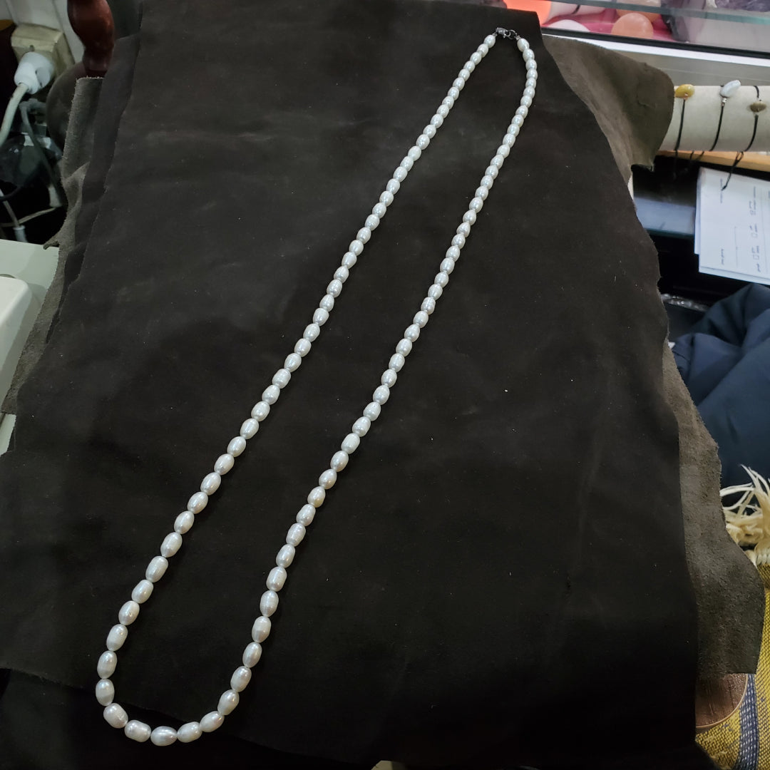 Collier Sautoir 96 cm Perles de Culture naturelles Blanches