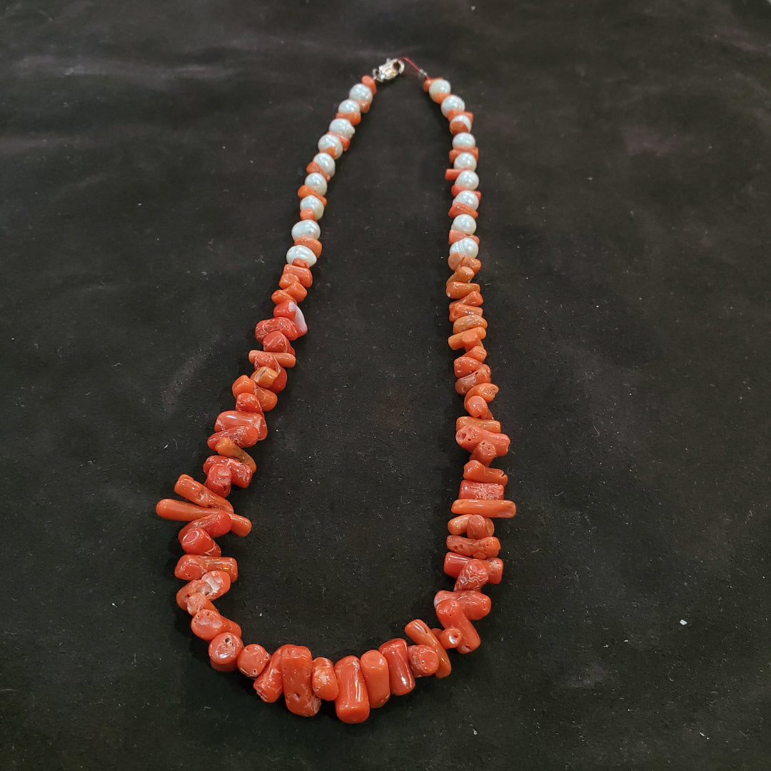 Collier en Corail Tunisien Naturel et Perles de Culture Blanches