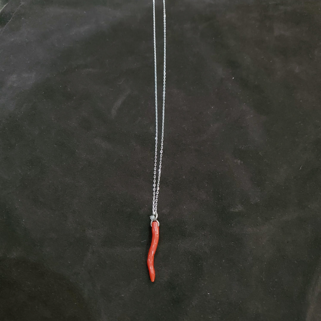 Collier en Argent 925 et Corail Naturel Tunisien Forme de Piment