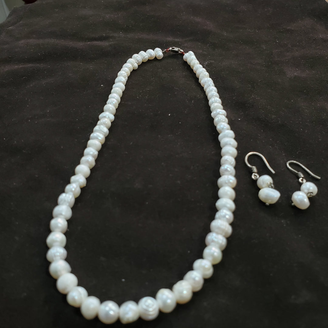 Collier en Perles de Culture Naturelles de 4 mm