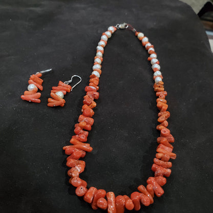 Parure Collier et Boucles d’Oreilles en Corail Naturel et Perles de Culture Authentique