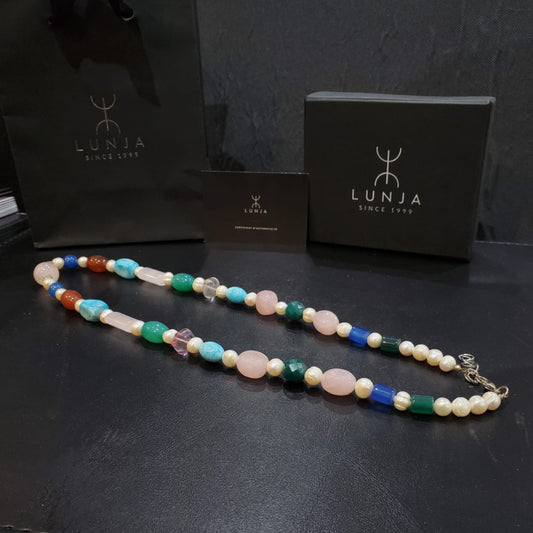 Collier Sautoir en Perles de Culture et Pierres Naturelles  Fluorite, Quartz Rose, Cornaline