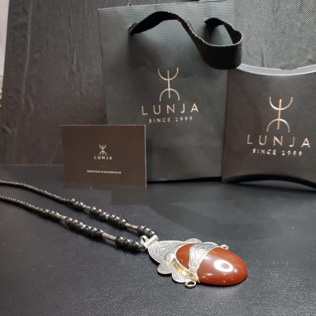 Collier Amazigh en Argent 925 avec Pierre Cornaline Naturelle avec Motif Agadez Gravé à la Main