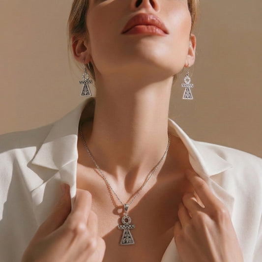 Parure Berbère Amazigh en Argent 925 – Motif Tanit Gravé à la Main