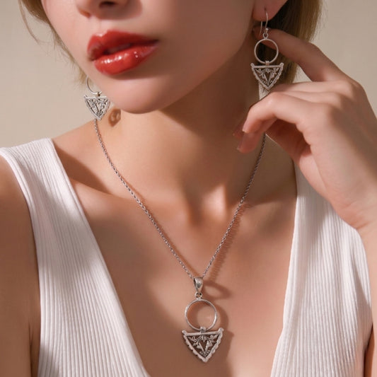 Parure Berbère Amazigh en Argent 925 fait main – Collier et Boucles d’Oreilles Motif Fibule Large
