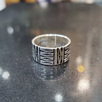 Bague Berbère Amazigh Motifs Yeux en Argent Taille 59925 – Gravure Artisanale Lunja