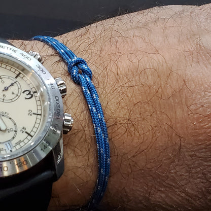 Bracelet en fil de paracorde  bleu