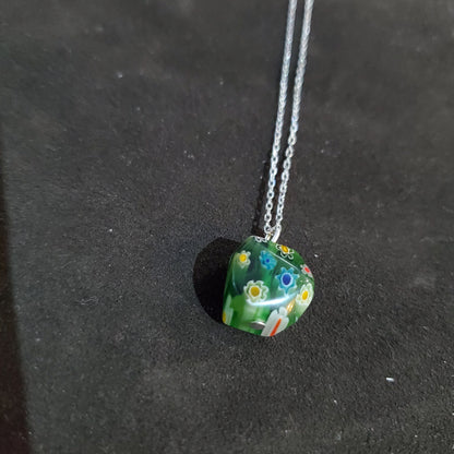Collier en Argent 925 avec Pendentif Cubique en Verre de Murano Millefiori Vert